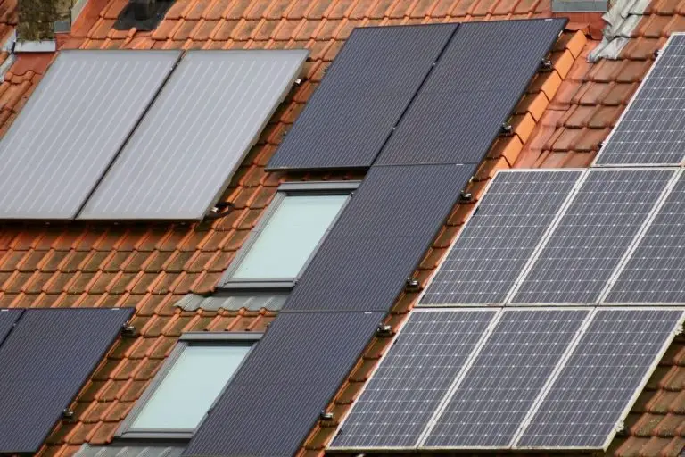 Rooftop solar panel installation - bifacial solar panels