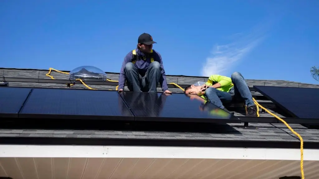 Running Two Inverters in Parallel: When It Makes Sense