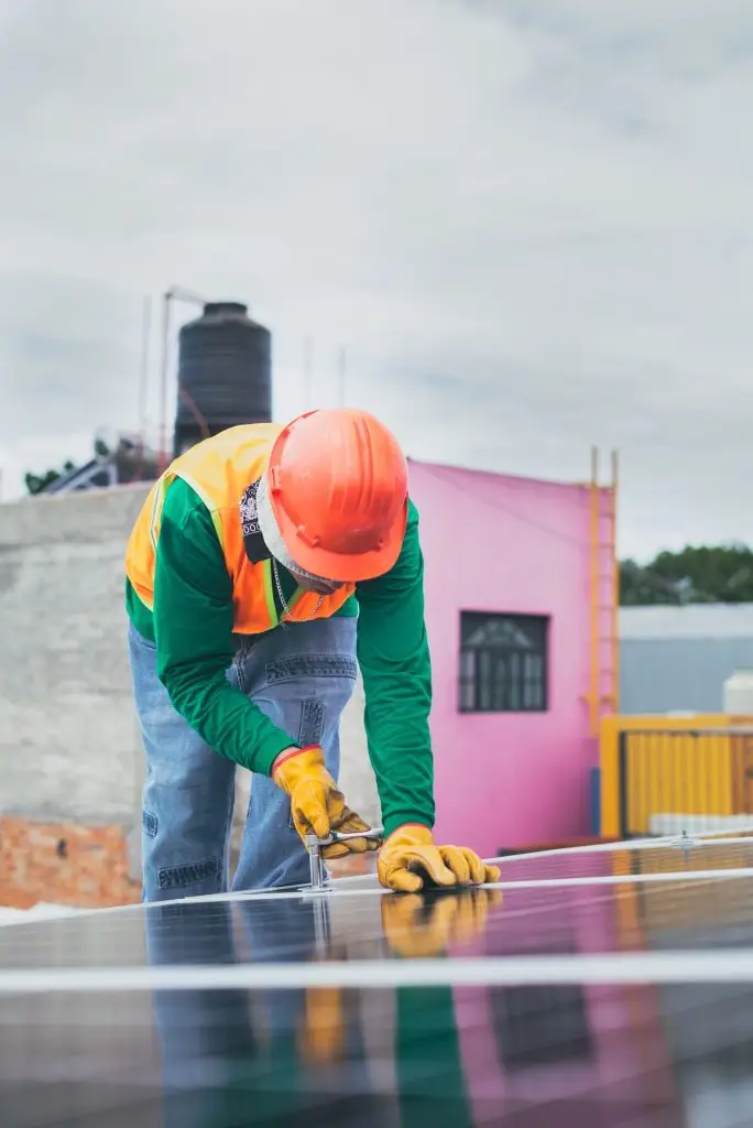 DC Cables, Breakers and SPDs: What a Proper Solar Install Includes